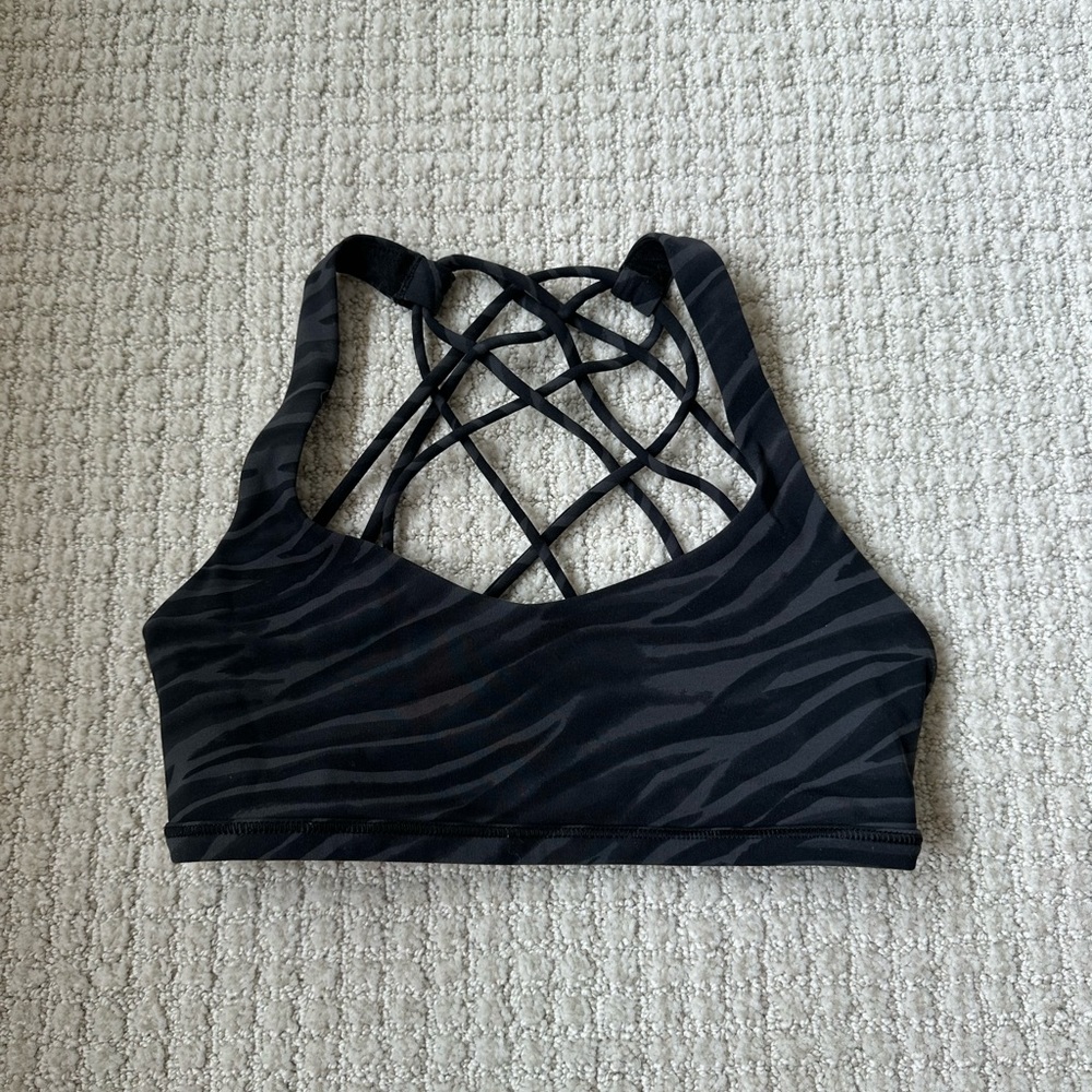Lululemon Free to Be Wild Bra